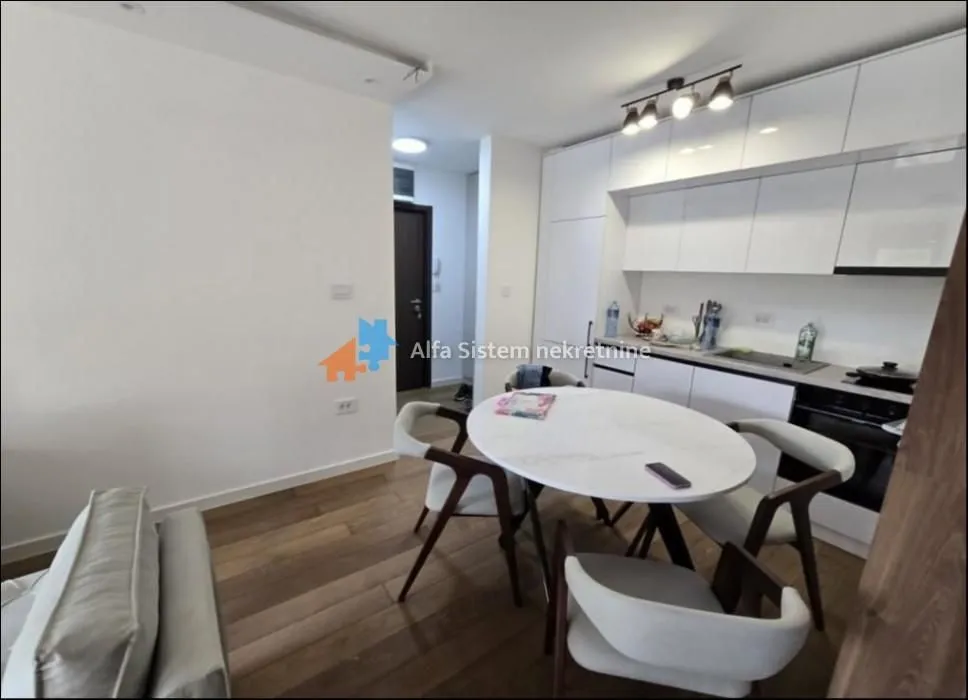 Izdavanje, dvosoban stan, 54m², Lekino Brdo, Voždovac Sve Podlokacije