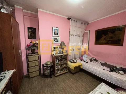 Prodaja, kuća, 103m², Stara Varoš, Podgorica - image 8