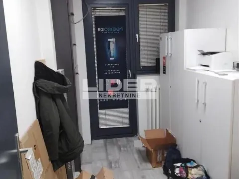 Izdavanje, poslovni prostor, 33m², Stari Grad, Beograd - image 2