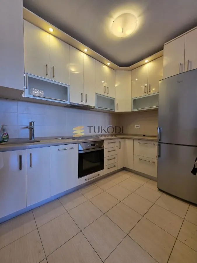 Prodaja, četvorosoban stan, 90m², Adamovićevo Naselje, Novi Sad Sve Podlokacije