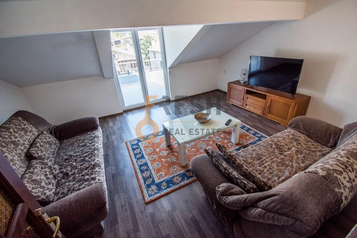 Prodaja, kuća, 450m², Stari Aerodrom, Podgorica