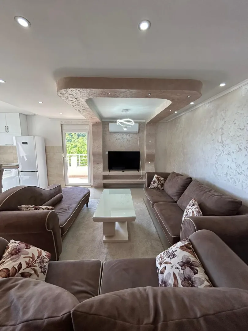 Rent, three bedroom apartment, 138m², Tuđemili, Bar