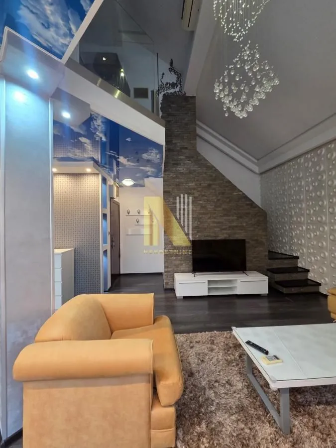 Izdavanje, trosoban stan, 86m², Centar, Novi Sad