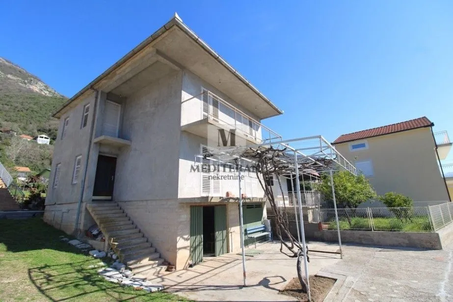 Sale, house, 210m², Baošići, Herceg Novi