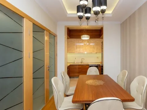 Izdavanje, trosoban stan, 110m², Preko Morače, Podgorica - image 2