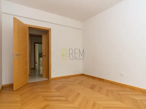 Prodaja, trosoban stan, 142m², Gorica C, Podgorica - image 7