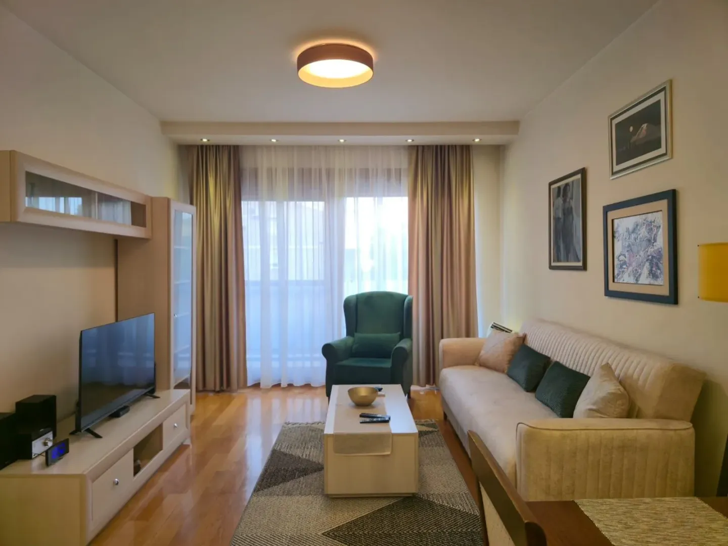 Izdavanje, jednosoban stan, 50m², Preko Morače, Podgorica