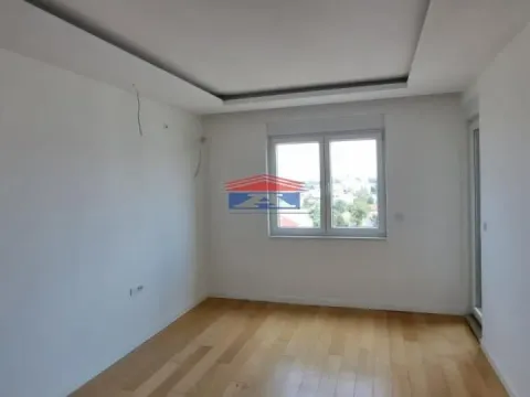 Prodaja, četvorosoban stan, 112m², Bulevar Evrope, Novi Sad Sve Podlokacije - image 9