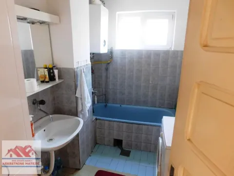 Prodaja, kuća, 140m², Grošnica, Kragujevac - image 28