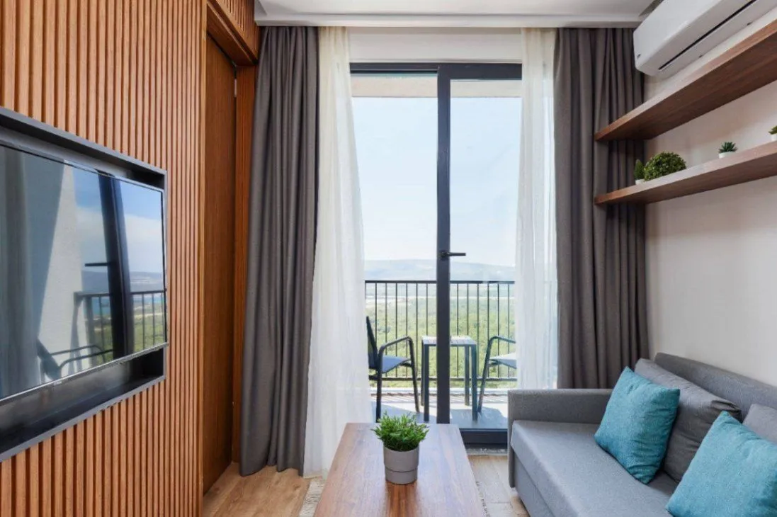 Izdavanje, jednosoban stan, 30m², Kavač, Kotor