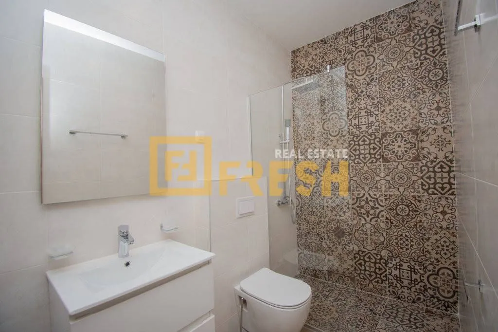 Izdavanje, dvosoban stan, 70m², Master Kvart, Podgorica