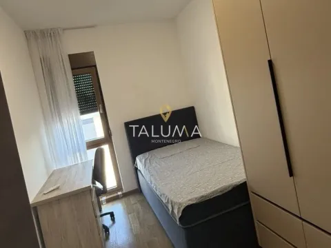 Rent, two bedroom apartment, 65m², Momišići, Podgorica - image 5