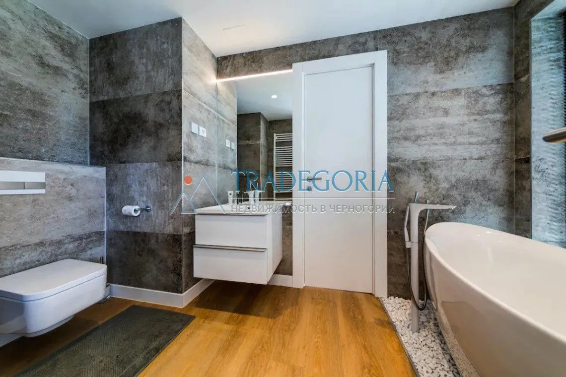 Prodaja, kuća, 162m², Podgorica, Crna Gora