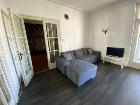 Izdavanje, četvorosoban stan, 120m², Savski Venac, Beograd - image 3