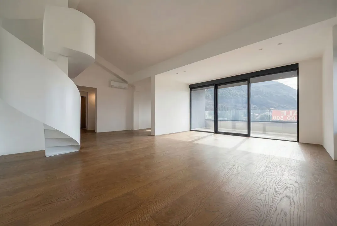 Prodaja, četvorosoban stan, 130m², Budva, Crna Gora