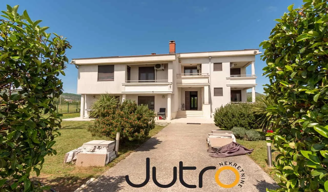 Rent, house, 320m², Donja Gorica, Podgorica