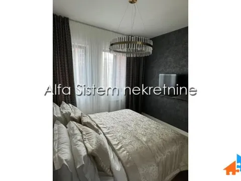 Izdavanje, trosoban stan, 82m², Savski Venac, Beograd - image 14