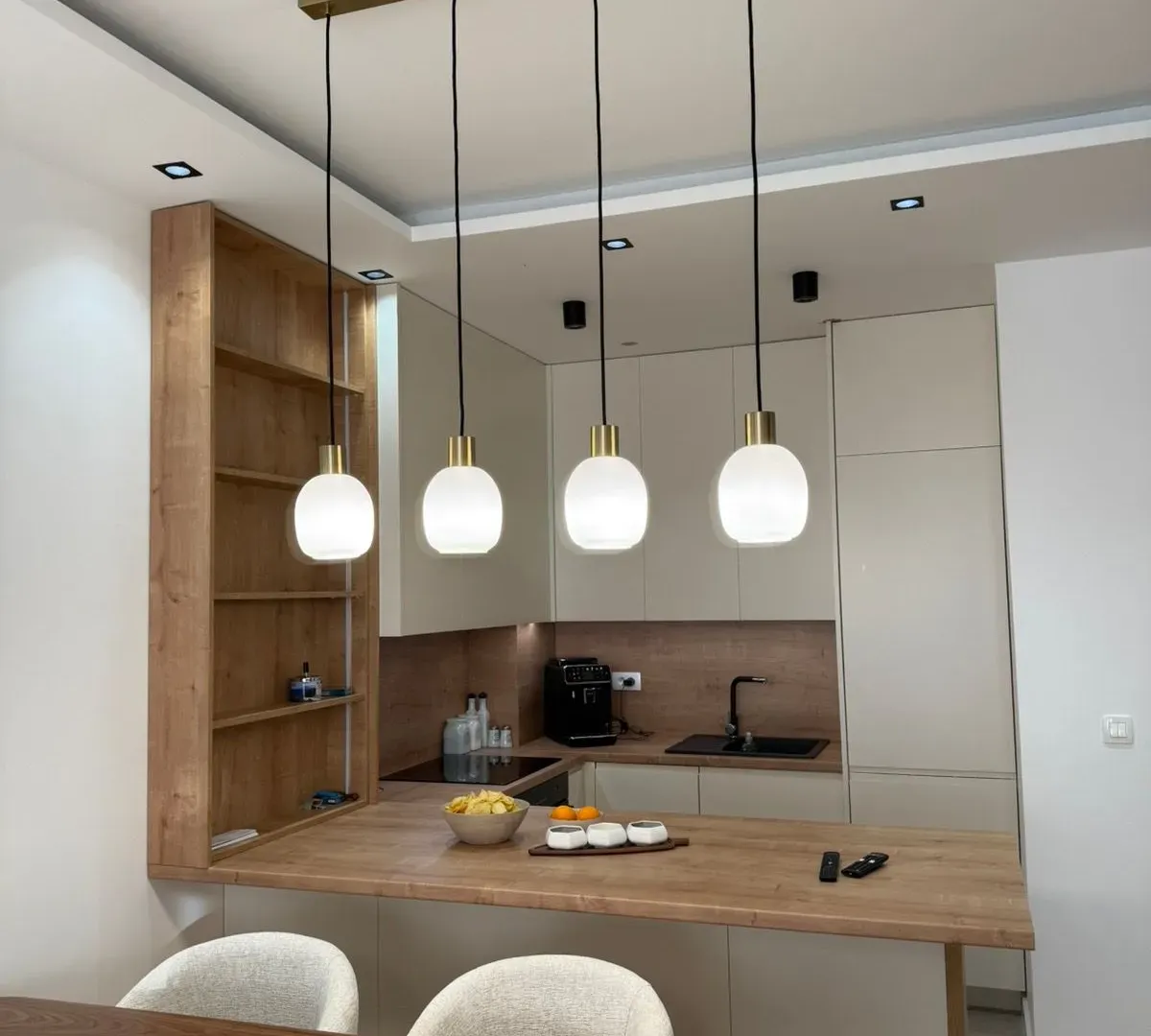 Prodaja, jednosoban stan, 68m², Centar, Bar