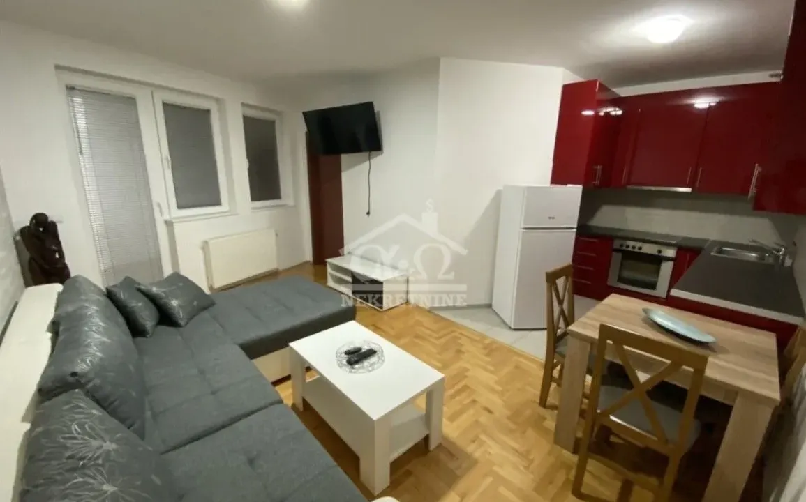 Izdavanje, trosoban stan, 61m², Erdoglija, Kragujevac