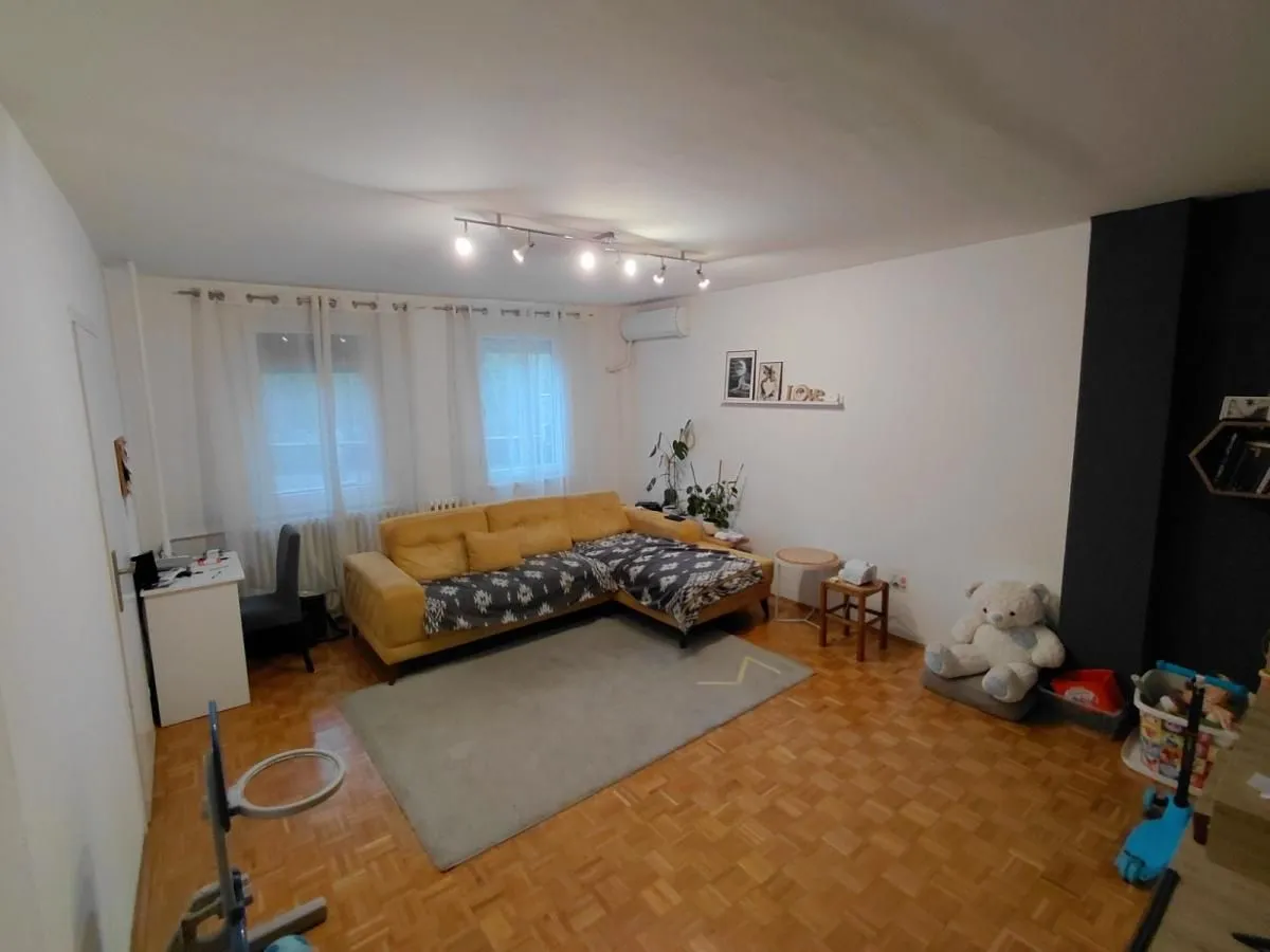 Prodaja, dvosoban stan, 69m², Sajmište, Novi Sad
