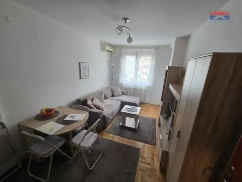 Izdavanje, jednosoban stan, 34m², Železnička Stanica, Novi Sad Sve Podlokacije - image 2