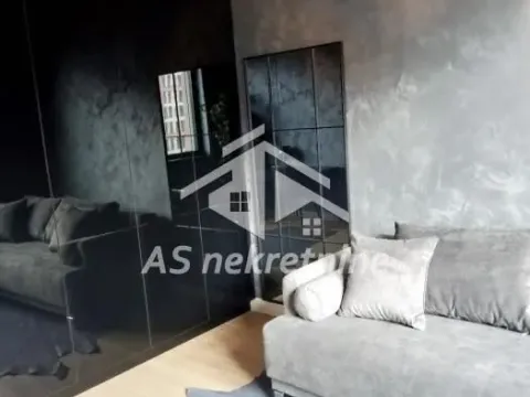 Izdavanje, trosoban stan, 80m², Savski Venac, Beograd - image 23