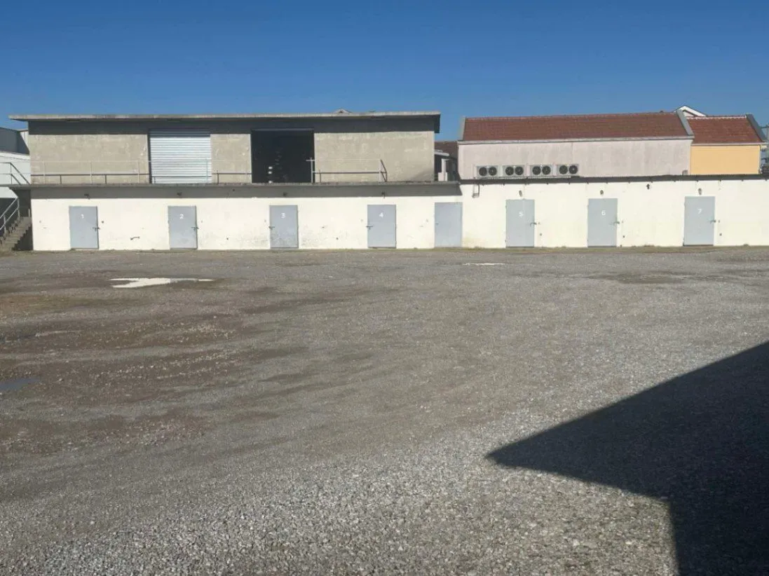Rent, office space, 800m², Zeta, Podgorica