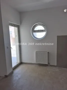 Sale, studio apartment, 40m², Ruma, Srbija - image 5
