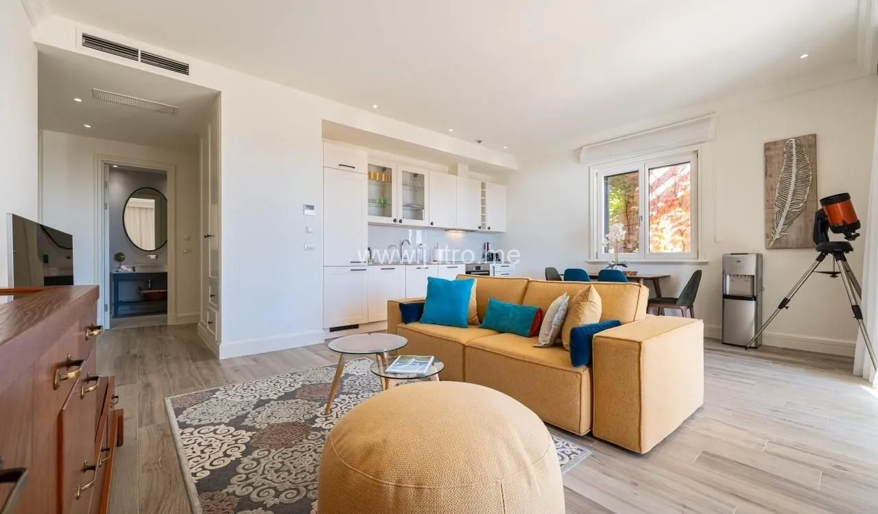 Prodaja, trosoban stan, 190m², Luštica, Tivat