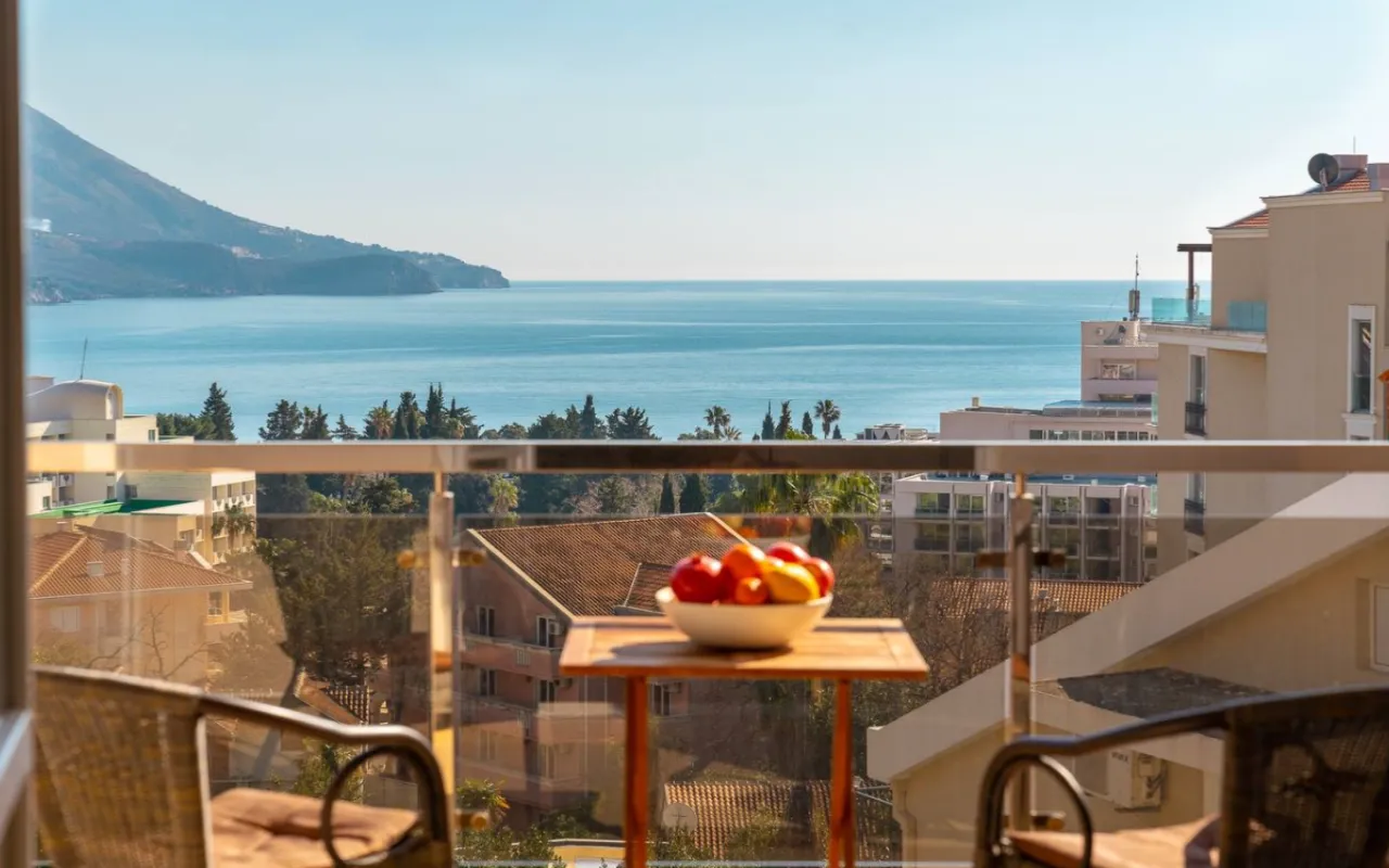 Prodaja, dvosoban stan, 69m², Bečići, Budva
