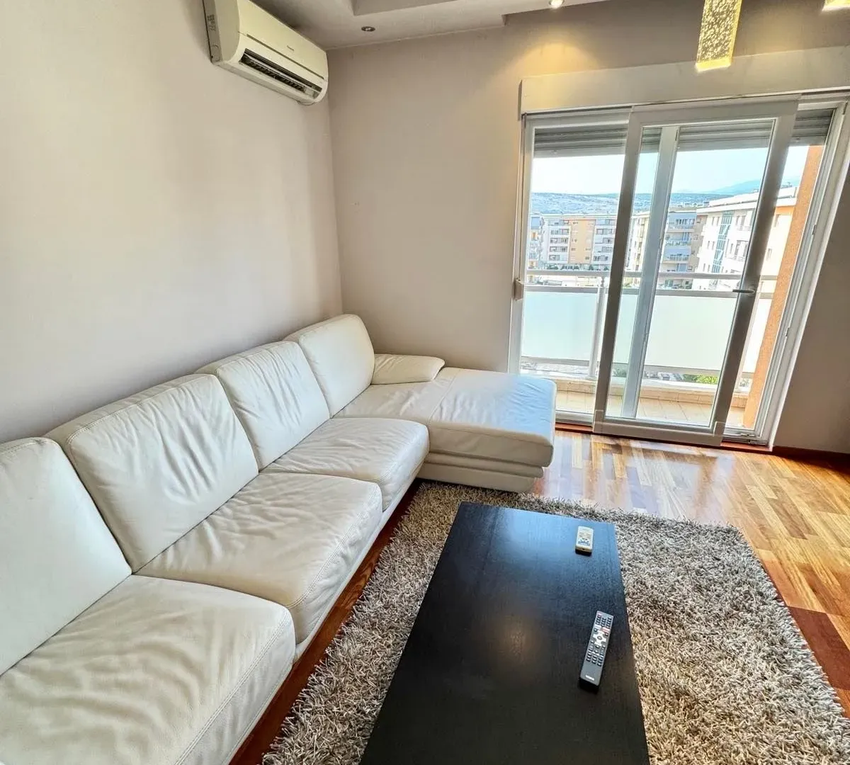 Rent, one bedroom apartment, 53m², City Kvart, Podgorica