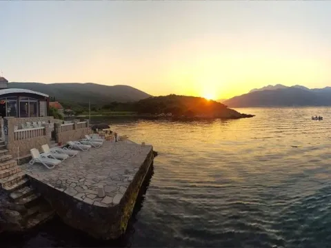 Prodaja, kuća, 300m², Tivat, Crna Gora