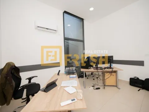 Izdavanje, poslovni prostor, 200m², Zabjelo, Podgorica - image 12