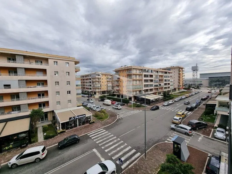 Izdavanje, stan, 47m², City Kvart, Podgorica