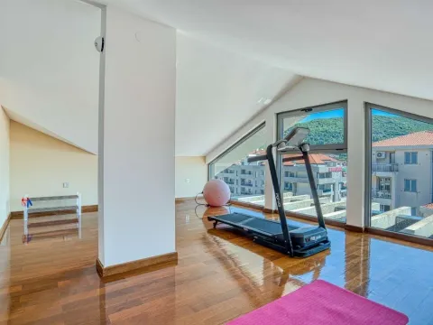 Prodaja, četvorosoban stan, 188m², Rozino, Budva - image 27