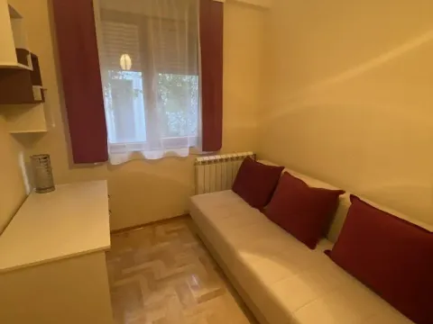 Izdavanje, jednosoban stan, 32m², Stari grad, Novi Sad - image 7