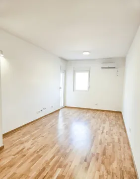 Izdavanje, jednosoban stan, 43m², Zagorič, Podgorica - image 3
