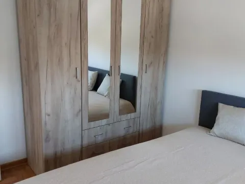 Rent, two bedroom apartment, 42m², Palilula Sve Podlokacije, Beograd - image 2