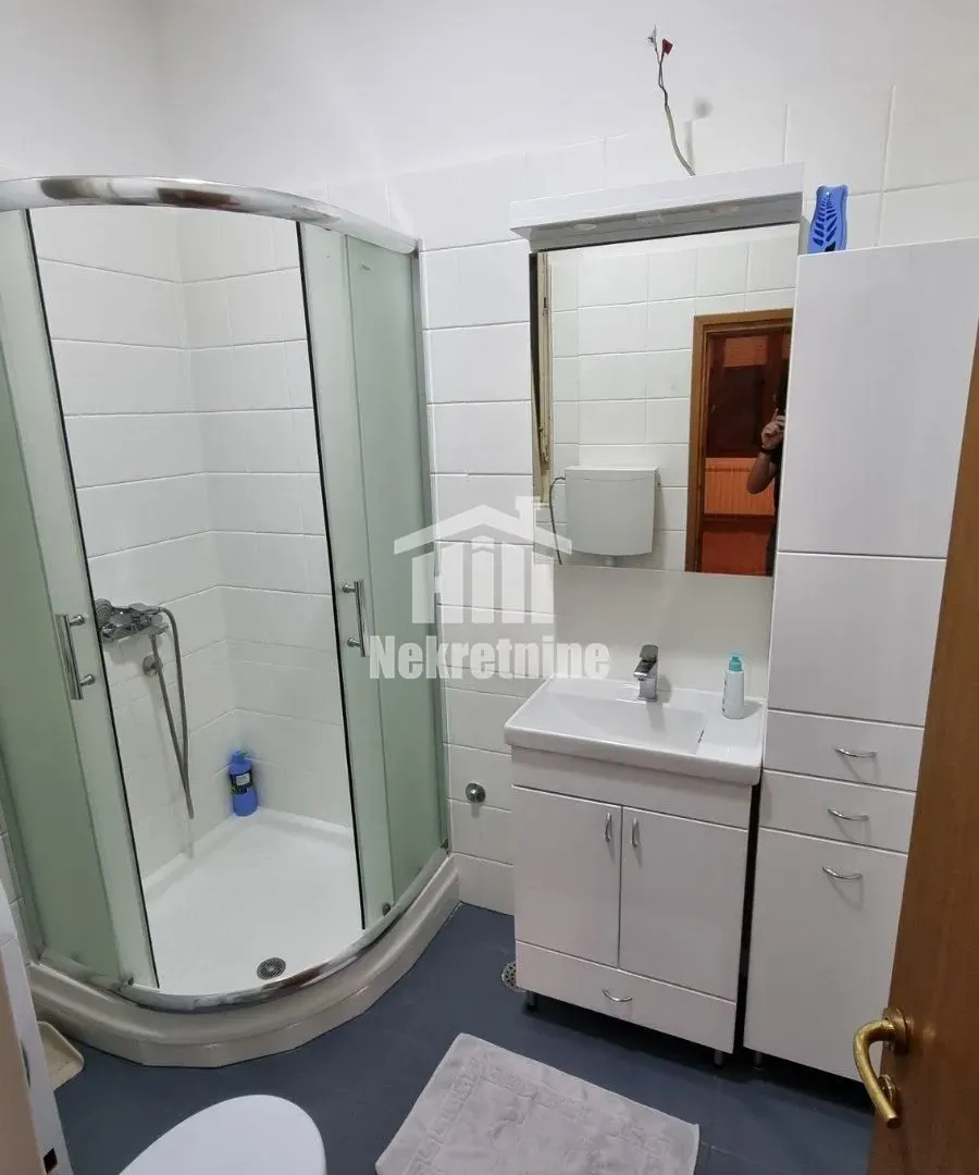 Sale, two bedroom apartment, 55m², Zemun Centar, Zemun Sve Podlokacije