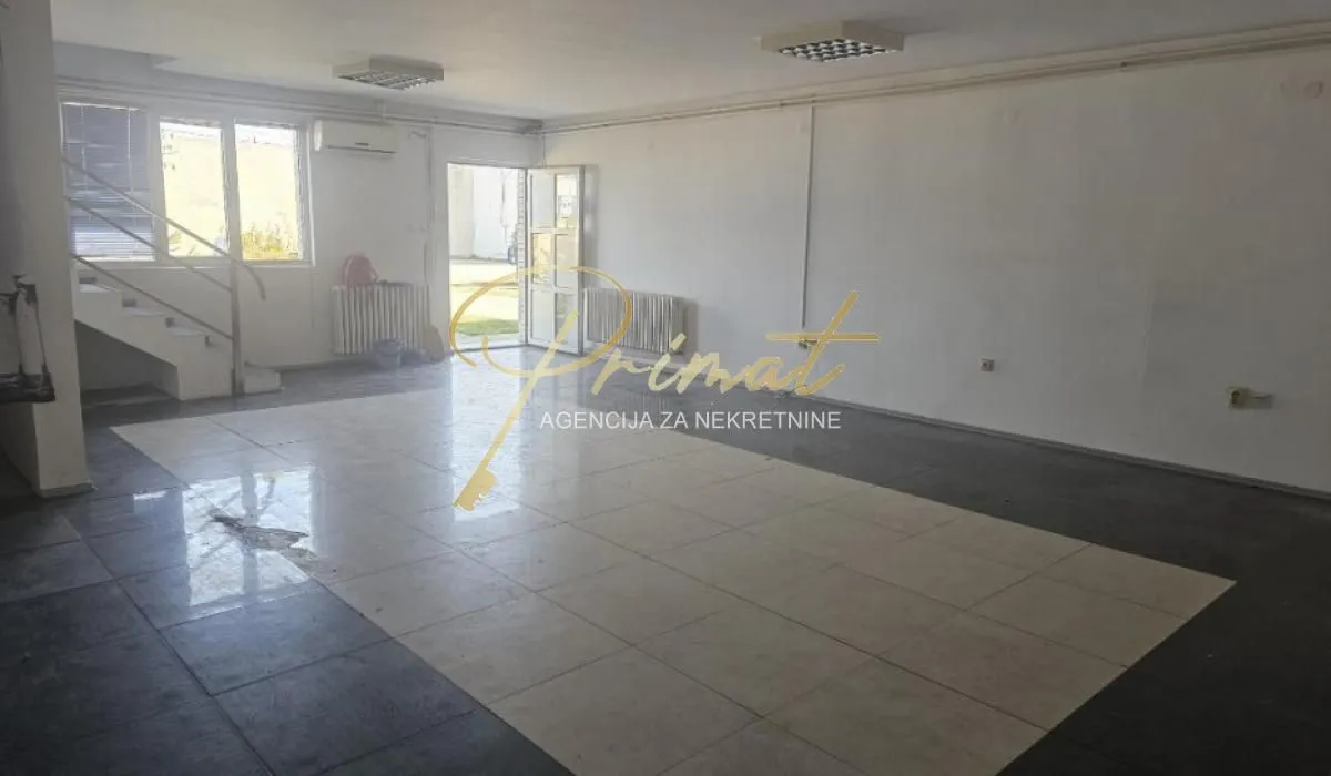 Rent, office space, 290m², Krnjaca, Palilula Sve Podlokacije