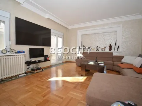 Sale, house, 610m², Zeleno Brdo, Zvezdara Sve Podlokacije - image 15