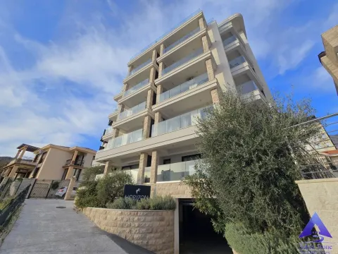 Sale, two bedroom apartment, 63m², Bečići, Budva - image 14