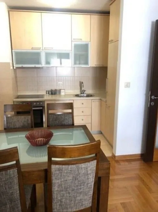 Prodaja, jednosoban stan, 44m², Stari Aerodrom, Podgorica