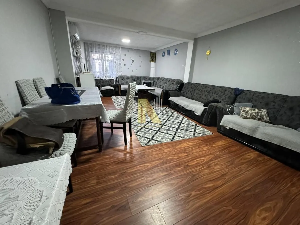 Prodaja, kuća, 441m², Veternik, Novi Sad Sve Podlokacije