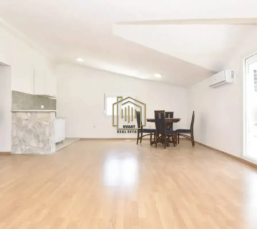 Izdavanje, jednosoban stan, 60m², Vranići, Podgorica