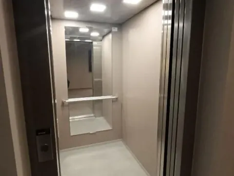 Prodaja, četvorosoban stan, 98m², Zemun Gornji Grad, Zemun Sve Podlokacije - image 9