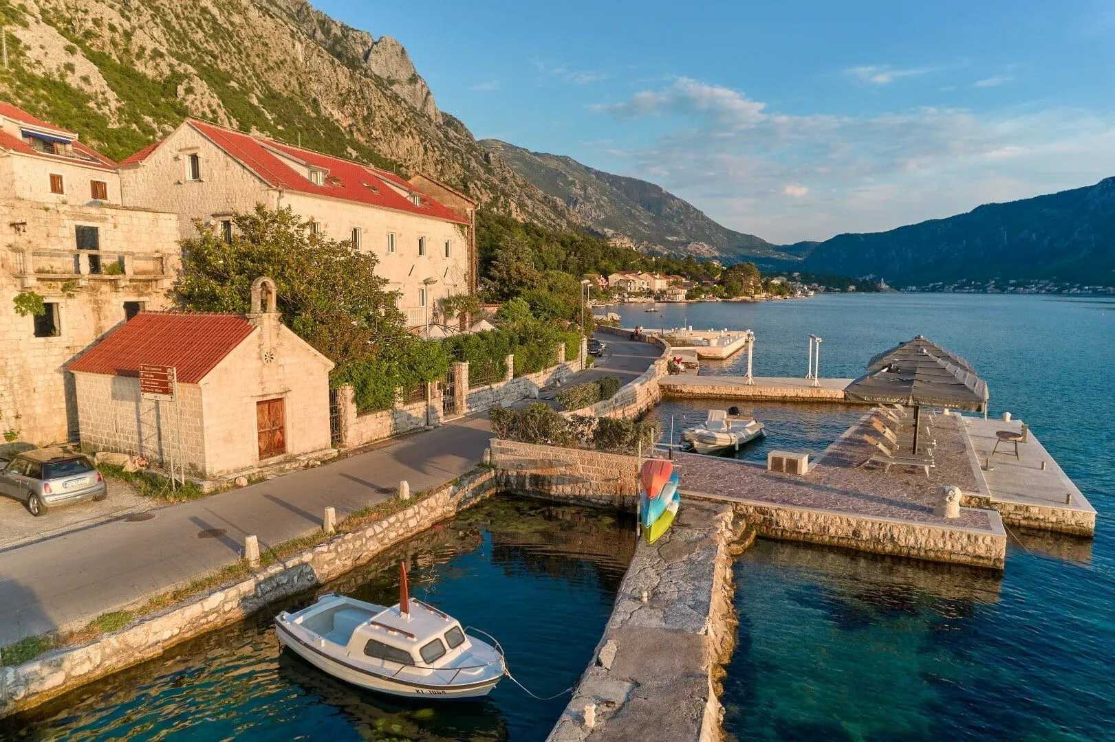 Rent, house, 2117m², Kotor, Crna Gora