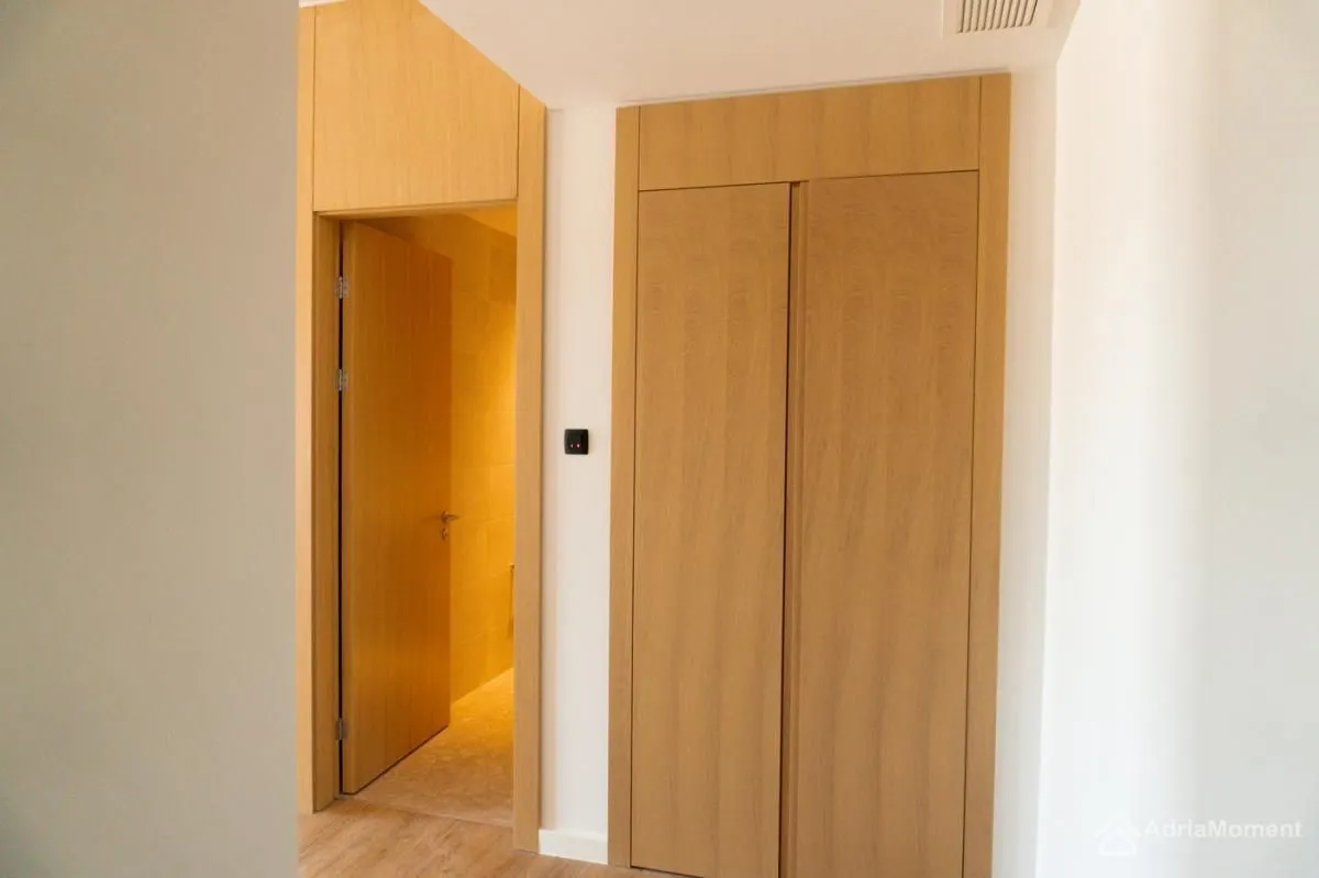 Prodaja, garsonjera, 62m², Tivat, Crna Gora