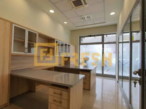 Izdavanje, poslovni prostor, 155m², Stari Aerodrom, Podgorica