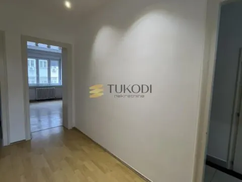 Prodaja, trosoban stan, 112m², Centar, Novi Sad - image 7